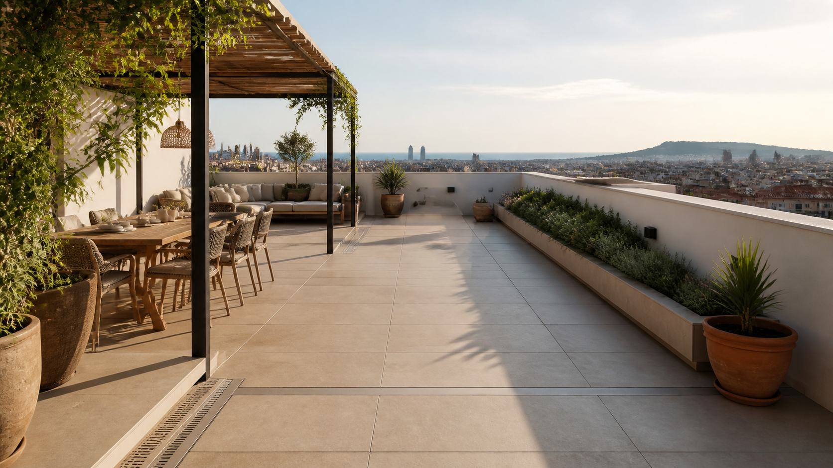 Terraza renovada con pavimento exterior y drenaje